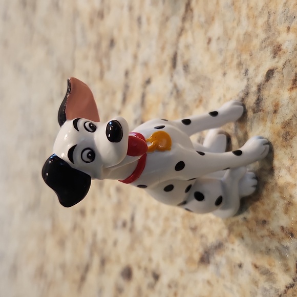 Disney Collectible 101 Dalmatian Figures - Picture 2 of 6